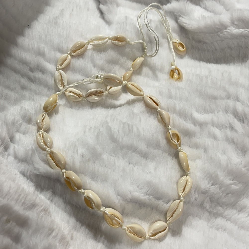Cowrie Shell Necklace & Bracelet Set
